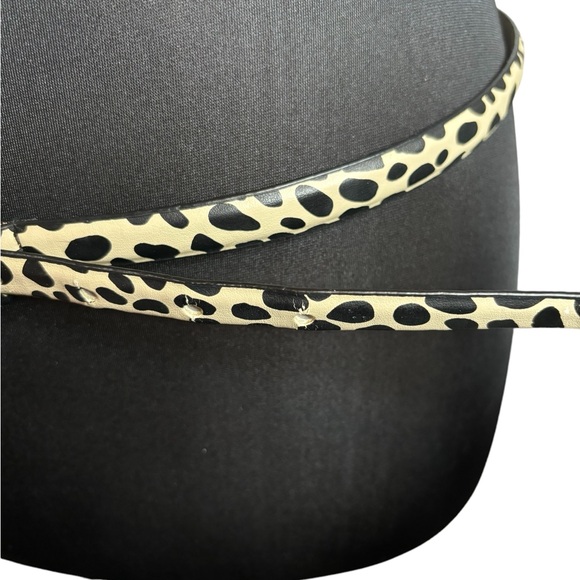 Chetah print leather belt. In good used condition. - Picture 6 of 8